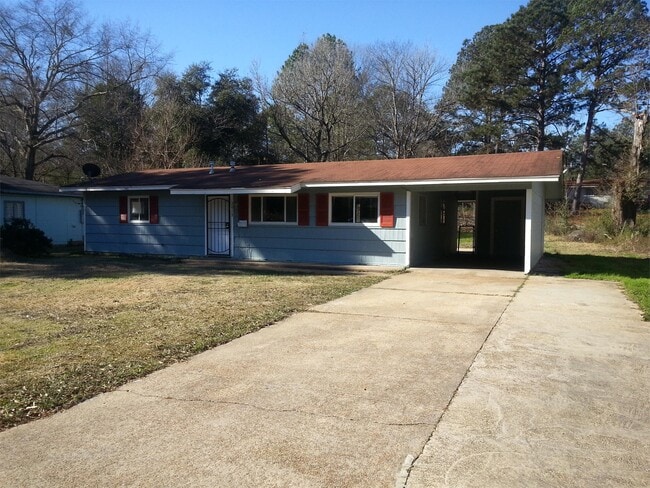Photo - 3019 Lakewood Dr