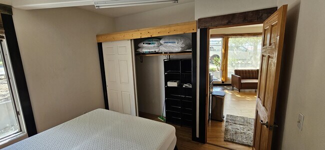 Photo - 66 Skyline St