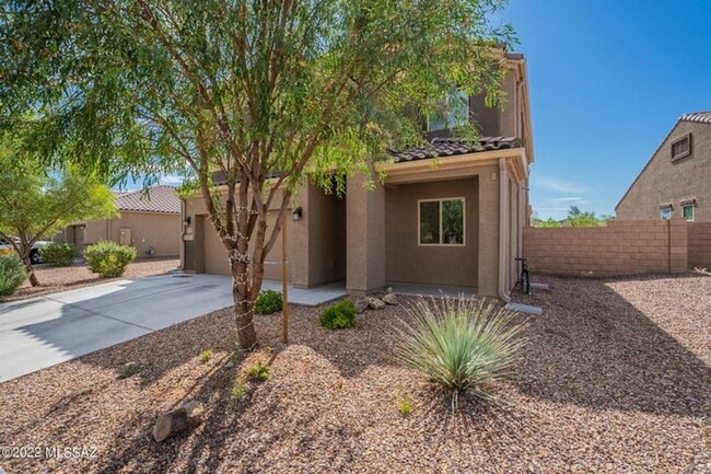 Photo - Spacious 5BR Marana Retreat in Saguaro Bloom | 2,587 SQFT & Covered Patio