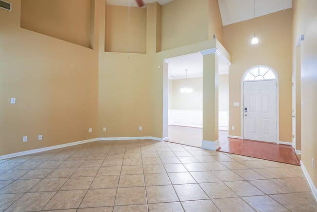 Photo - 725 Claiborne St