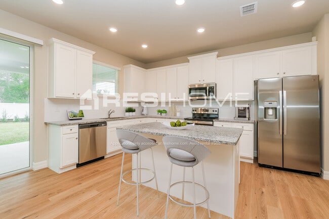 Photo - 1539 Diane St