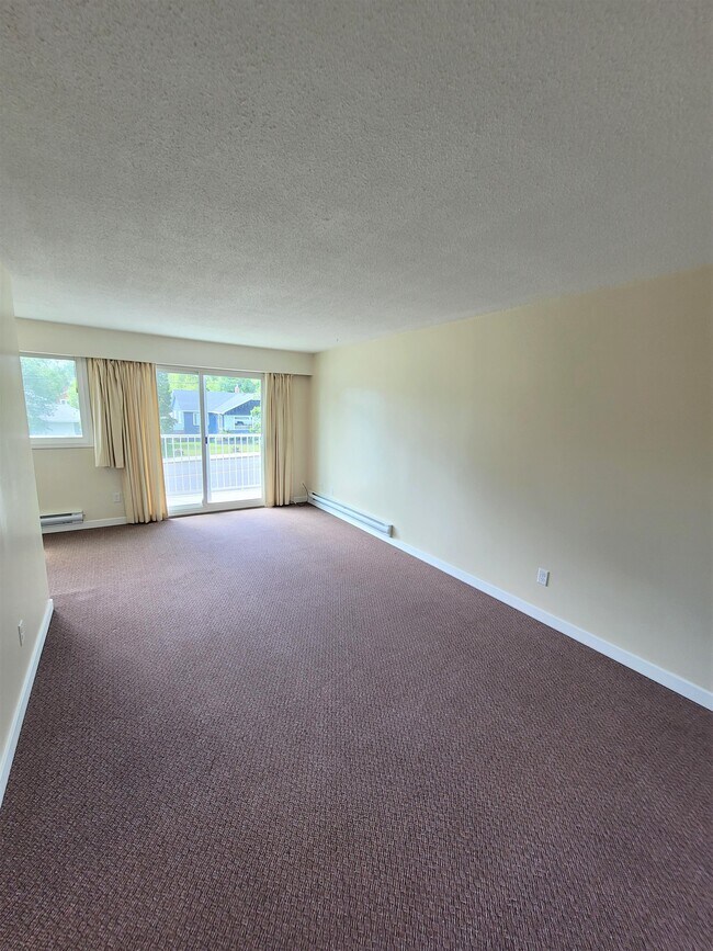Building Photo - 626 Kinchant St Unit 202