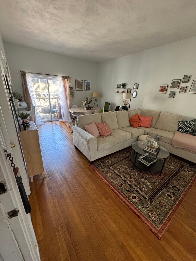 Photo - 608 Dorchester Ave Condo Unit 2
