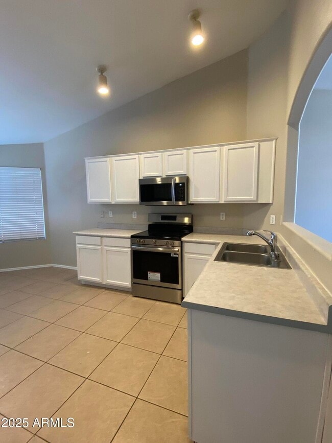 Photo - 5540 N 73rd Ave