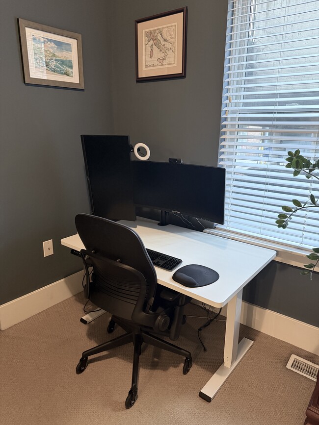 Photo - 444 S Blount St Unidad 119