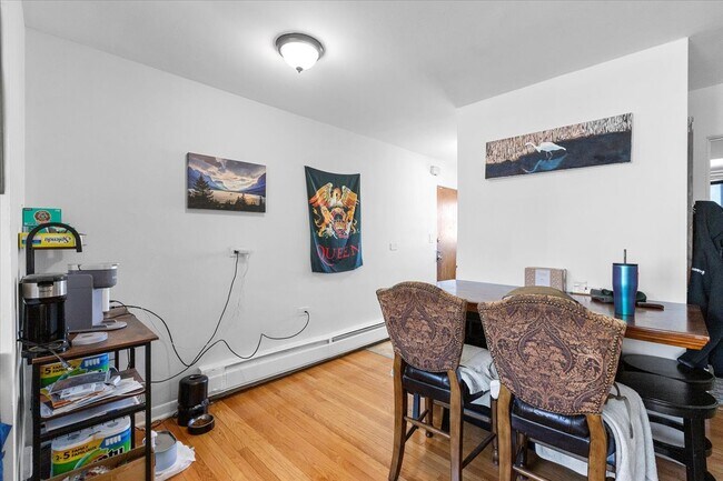 Photo - 6721 N Hermitage Ave Unidad 1C