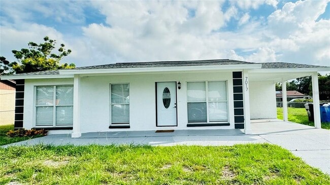 Photo - 7017 S Sandhurst Dr House
