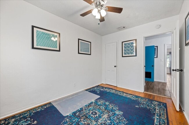 Building Photo - Charming Duplex Near Daffin Park with Private Fenced Yard and Off-Street Parking
