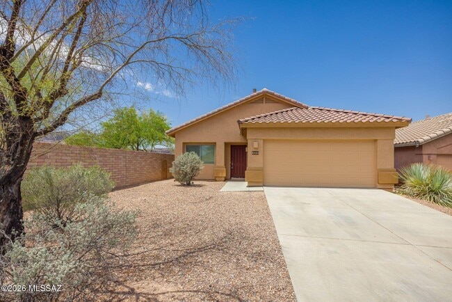 Building Photo - 8403 N Coyote View Ct