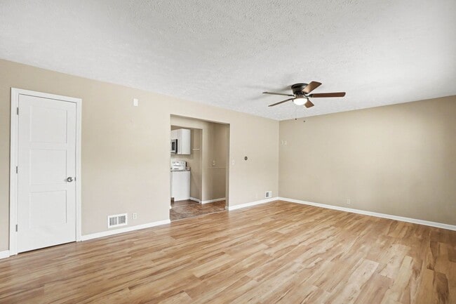 Photo - Modern Comfort meets Convenience - 3BR/2BA Duplex
