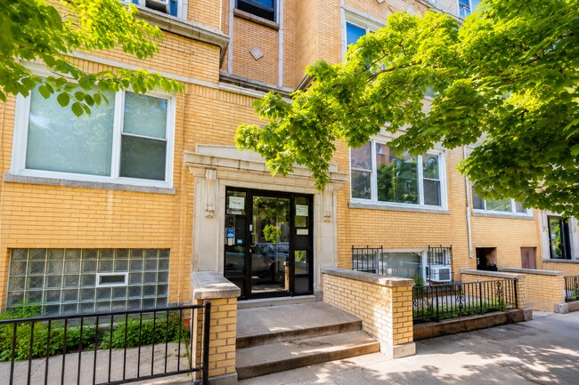 Building Photo - 446 W Arlington Pl