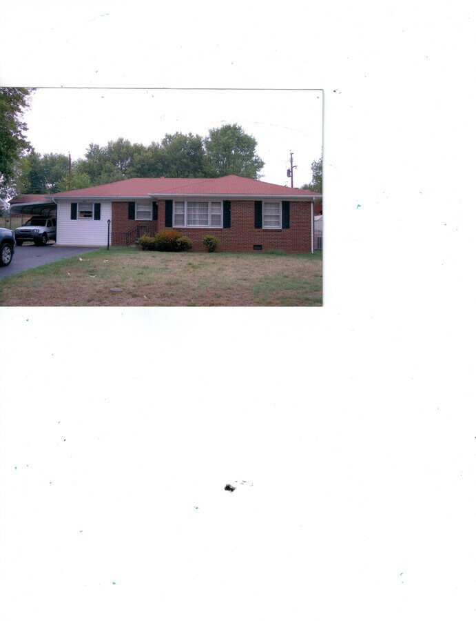 Photo - 309 Wayne Dr House