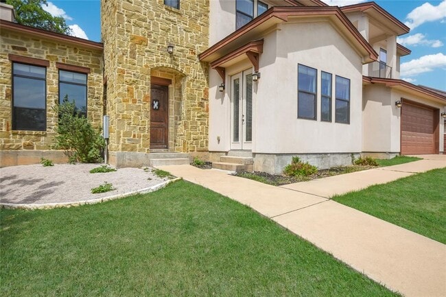 Photo - 18400 Lakepoint Cove