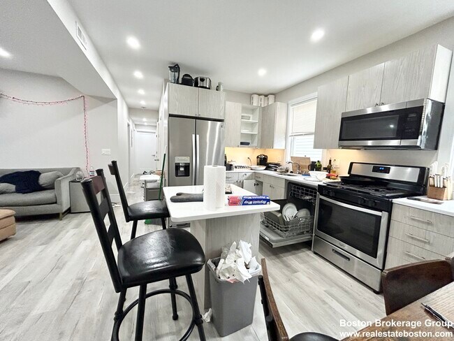 Photo - 23 Mount Vernon St Unit 3