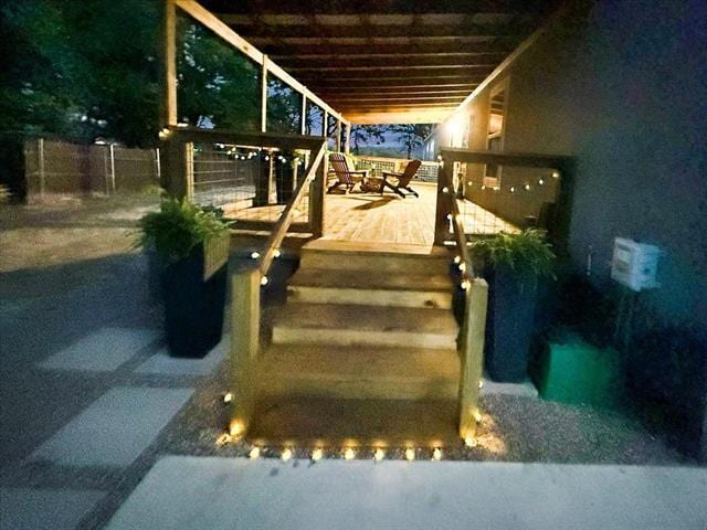 Photo - 409 Willow Dr