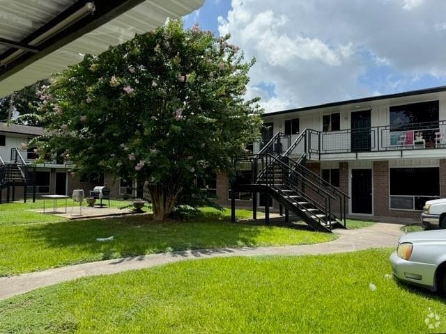 Building Photo - 2201 N Grand Blvd Unit 13 Rental