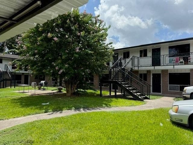 Building Photo - 2201 N Grand Blvd Unit 13 Rental