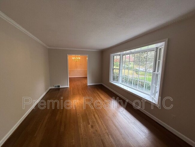 Photo - 1128 Partridge Ln