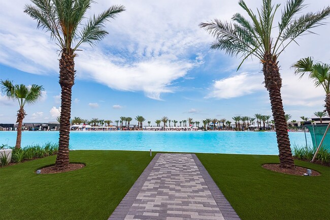 ue Lagoon next to Boterra at Lago Mar