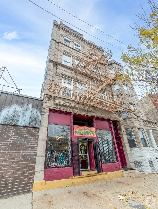 Building Photo - 1854 S Ashland Ave Rental