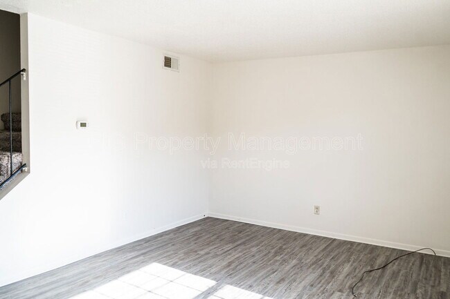 Photo - 3104 E Gov John Sevier Hwy Unit 18