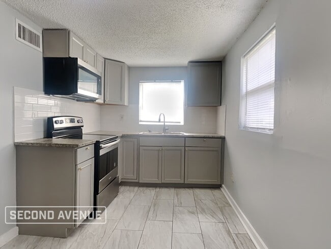 Photo - 5637 Dunmire Ave