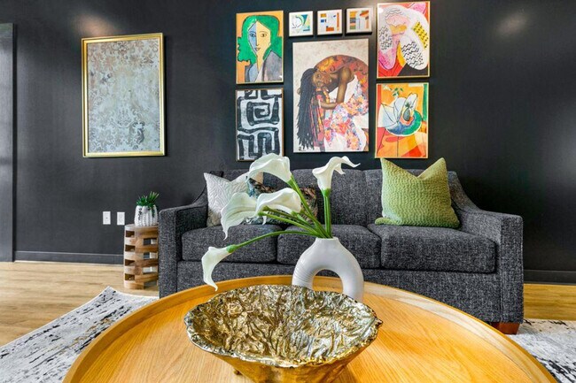 Photo - 611 Commerce St Unidad ID1267104P