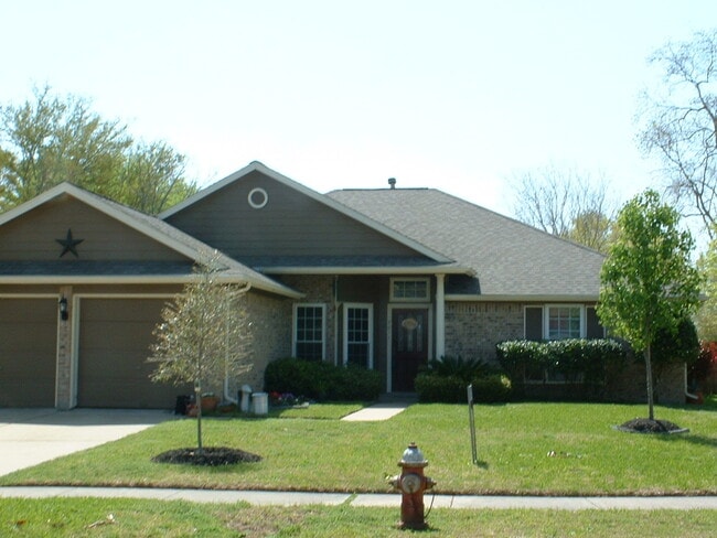 Photo - 2211 Dublin Dr