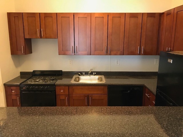 Building Photo - 48 Lancaster Ter Unit 8