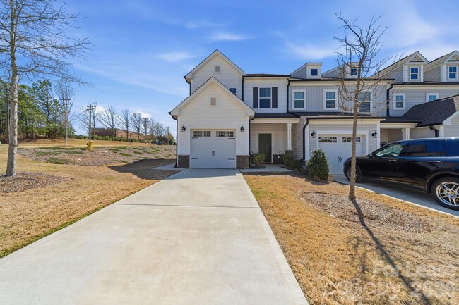 Building Photo - 11936 Basking Dr