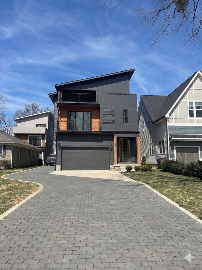 Building Photo - Brand-new 4-bedroom, 3.5-bath home