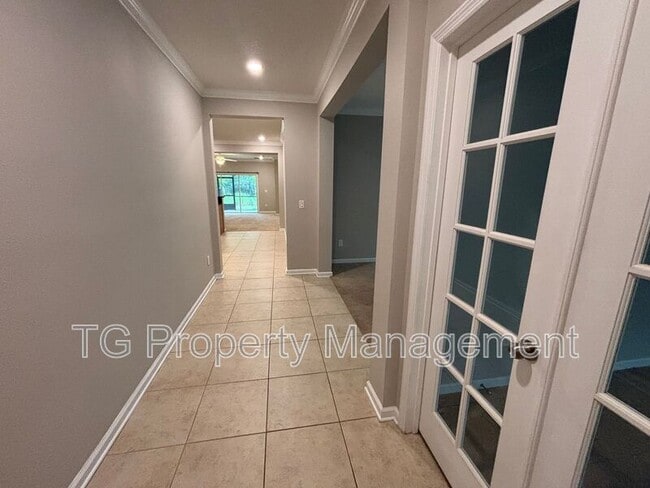 Photo - 99 Athens Dr