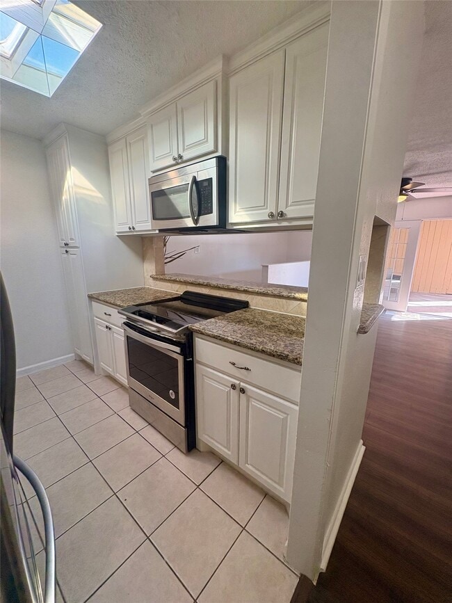 Photo - 2744 Briarhurst Dr Unidad 38