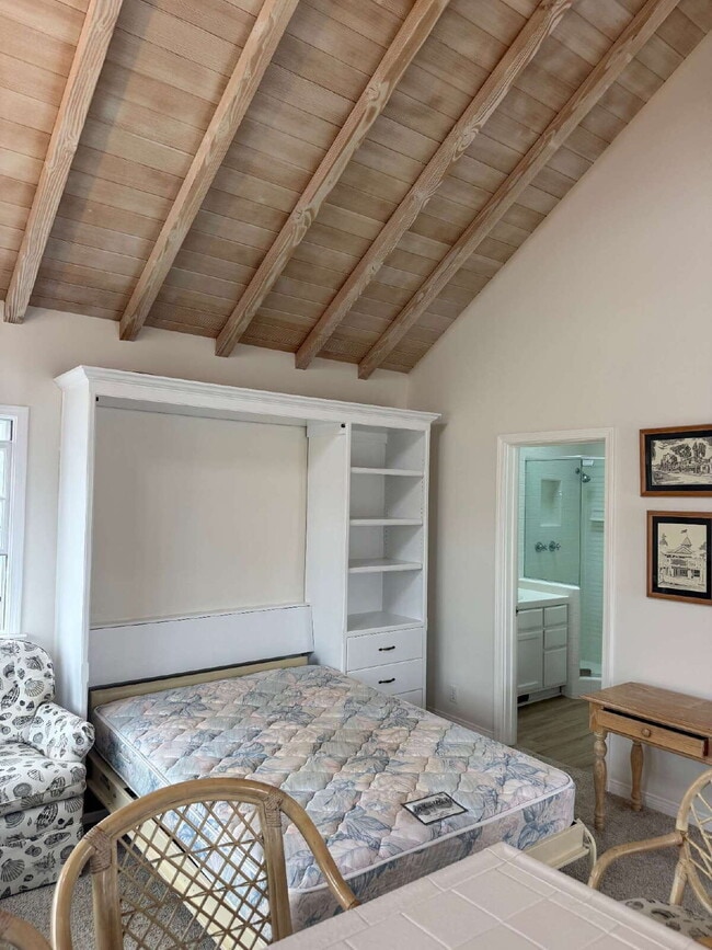 Unfurnished Studio Balboa Island