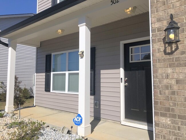Photo - 502 Geranium St