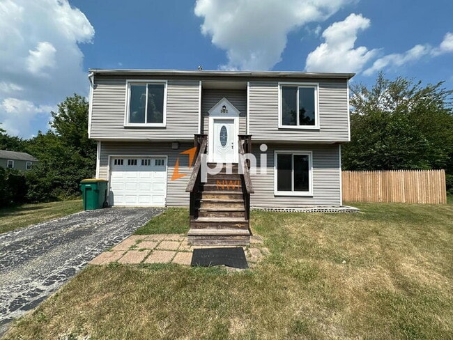 Photo - 952 W 59th Cir Casa