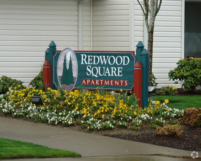Photo - Redwood Square