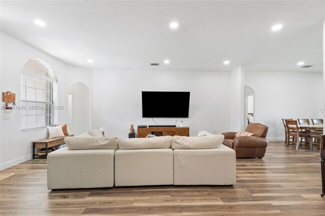 Photo - 2630 Dunwoodie Pl