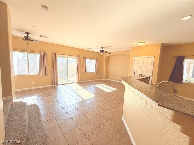 Photo - 6044 Towboat St