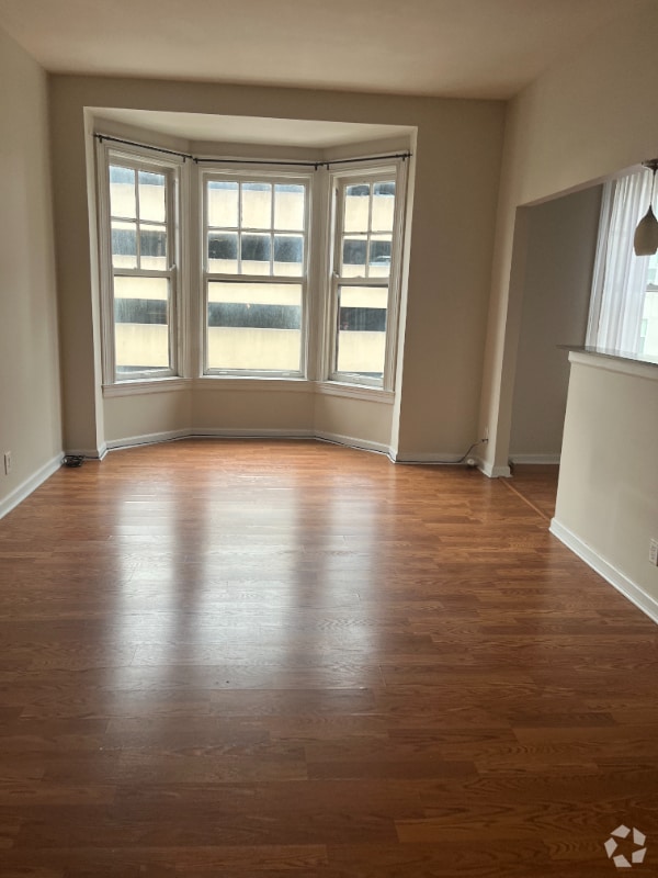 Building Photo - 126 E Vermont St Unit 301 Rental