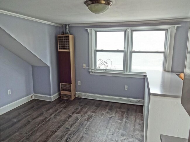 Photo - 16 Mann Ave Unit 3
