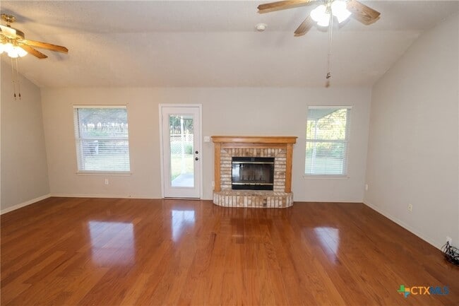 Photo - 924 Northern Dancer Dr