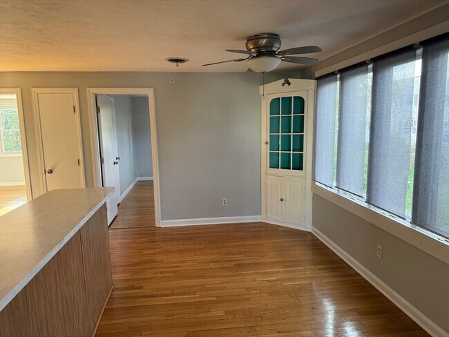 Photo - 30 Elmwood Park Unit 2