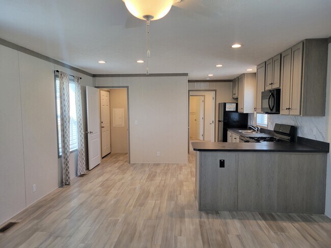 Photo - 9634 Seaway Dr