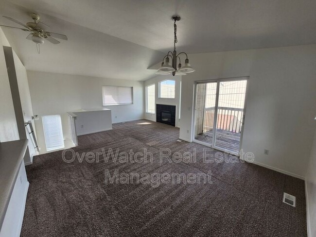 Photo - 705 Pearl Dr