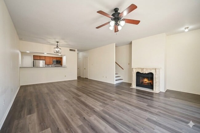 Building Photo - 338 Wilcrest Dr Unit 338