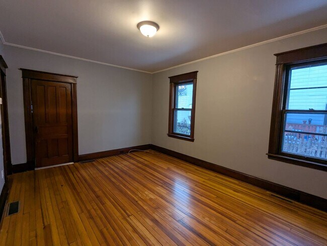 Photo - 60 McElwain Ave Unidad 1st Floor