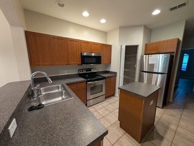 Building Photo - 2173 Tuscany Trace Unit 161
