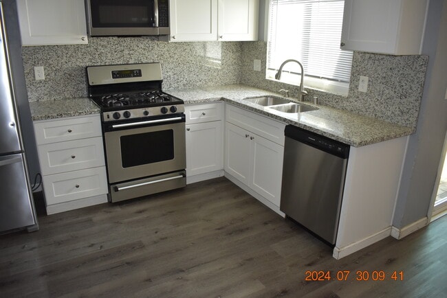 Photo - 330 Bald Pate Dr