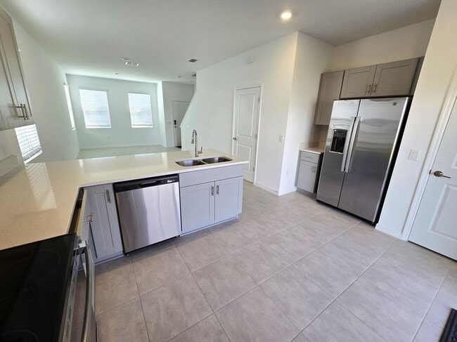 Photo - 2878 Skyline Lp